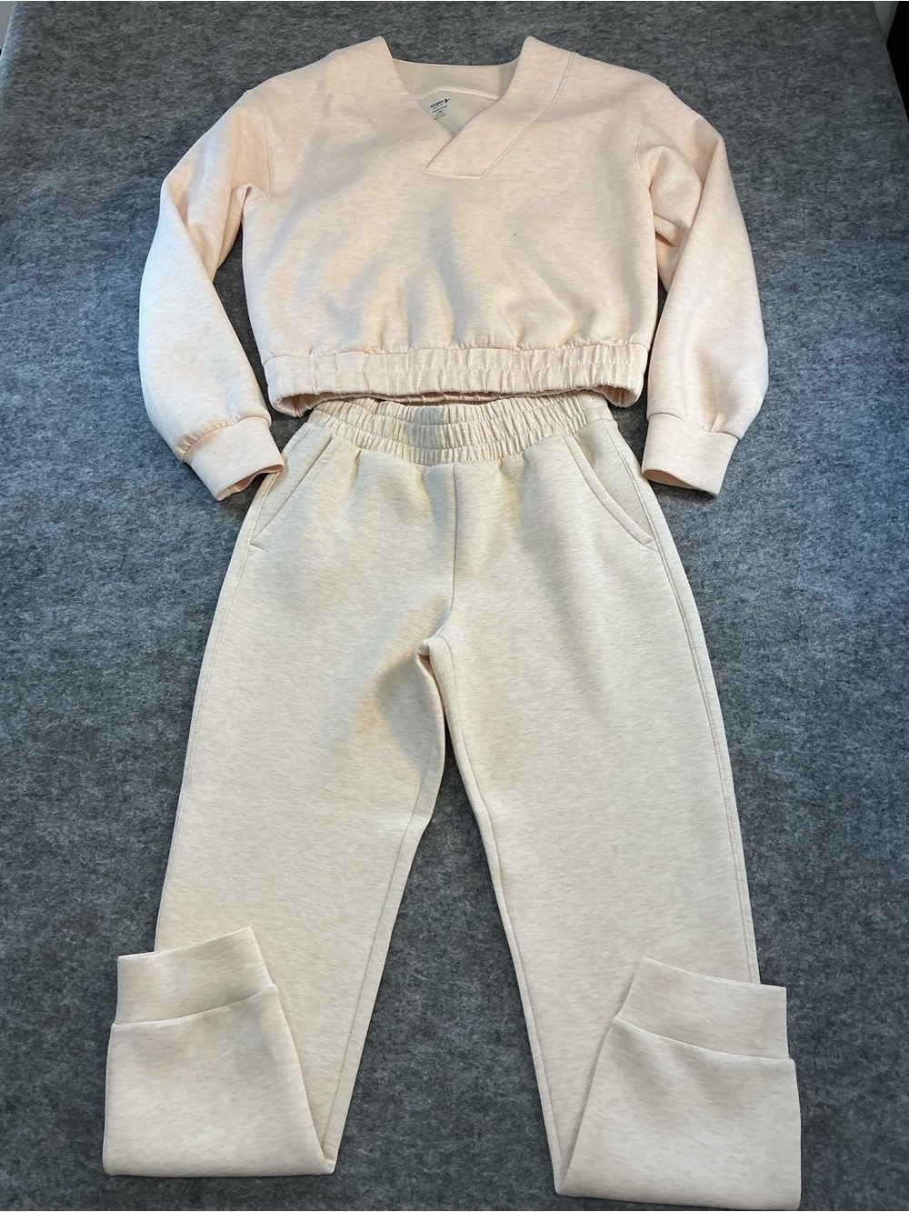 Old Navy Bounce Fleece Active Cream Jogger Sweat Set- Stylish Everyday